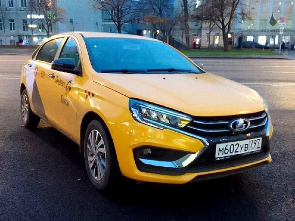 Lada Aura теперь в такси Lada Aura теперь в такси