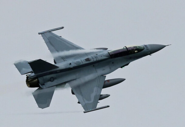 Двухместный истребитель F-16D Block 70 Двухместный истребитель F-16D Block 70