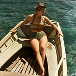 Фото девушки, отдыхающей на Чёрном море в 1946 году!